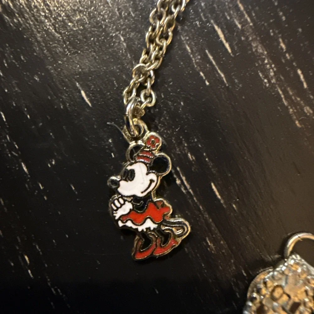VINTAGE MINNIE MOUSE CHILDS NECKLACE WALT DISNEY JEWELERY NECK CHAIN PENDANT